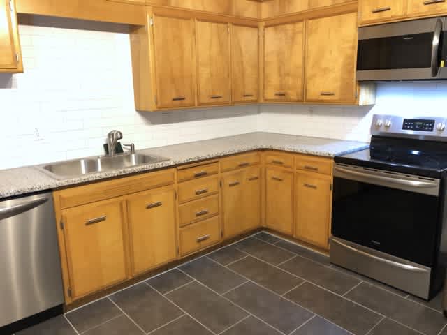 815 6th Ave – photo 2