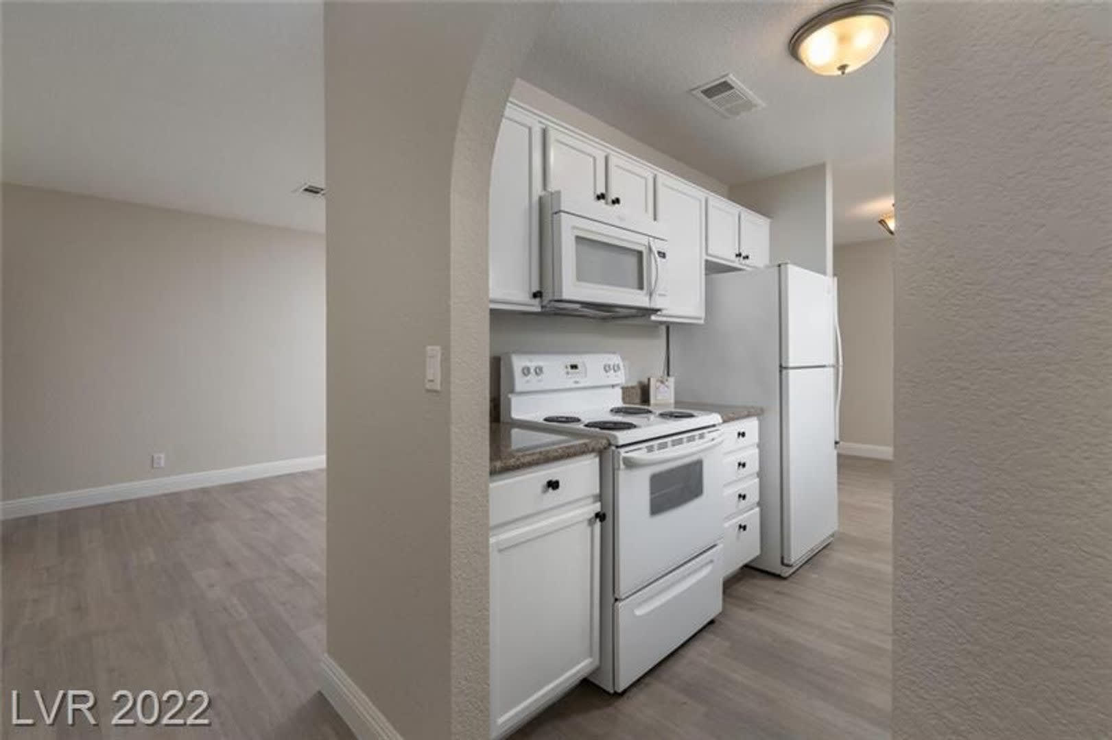 This beautiful 2 Bedroom and 2 Bath Condo in Northwest Vegas! – photo 2