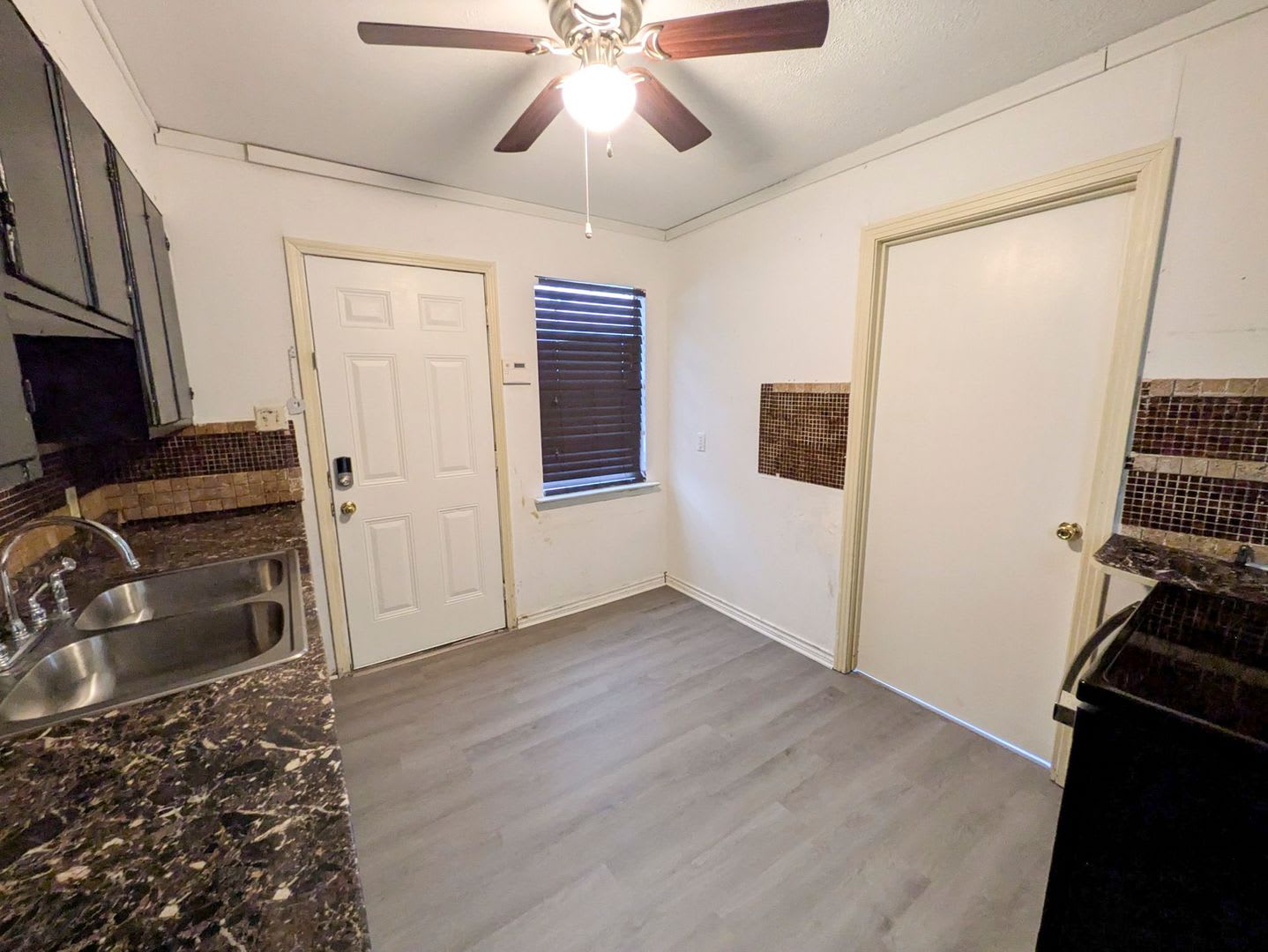 4185 Steelton St, Beaumont, TX 77703 – photo 4