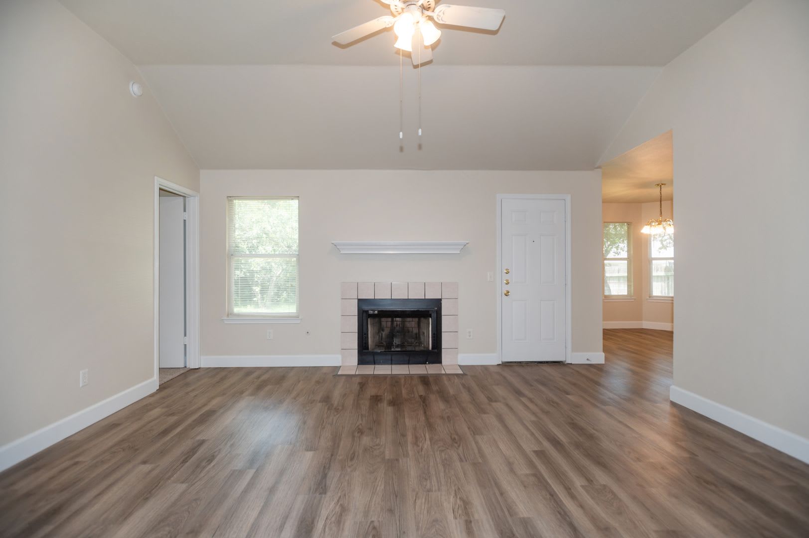Leander Single Story for Rent – photo 3