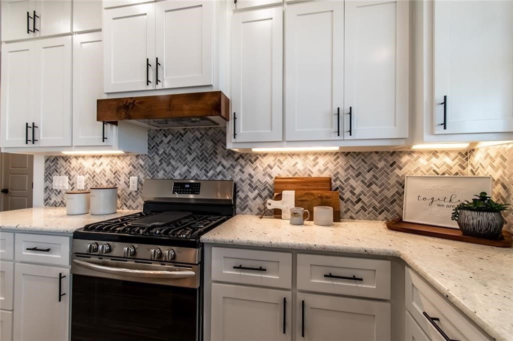 14514 W Chesapeake – photo 4