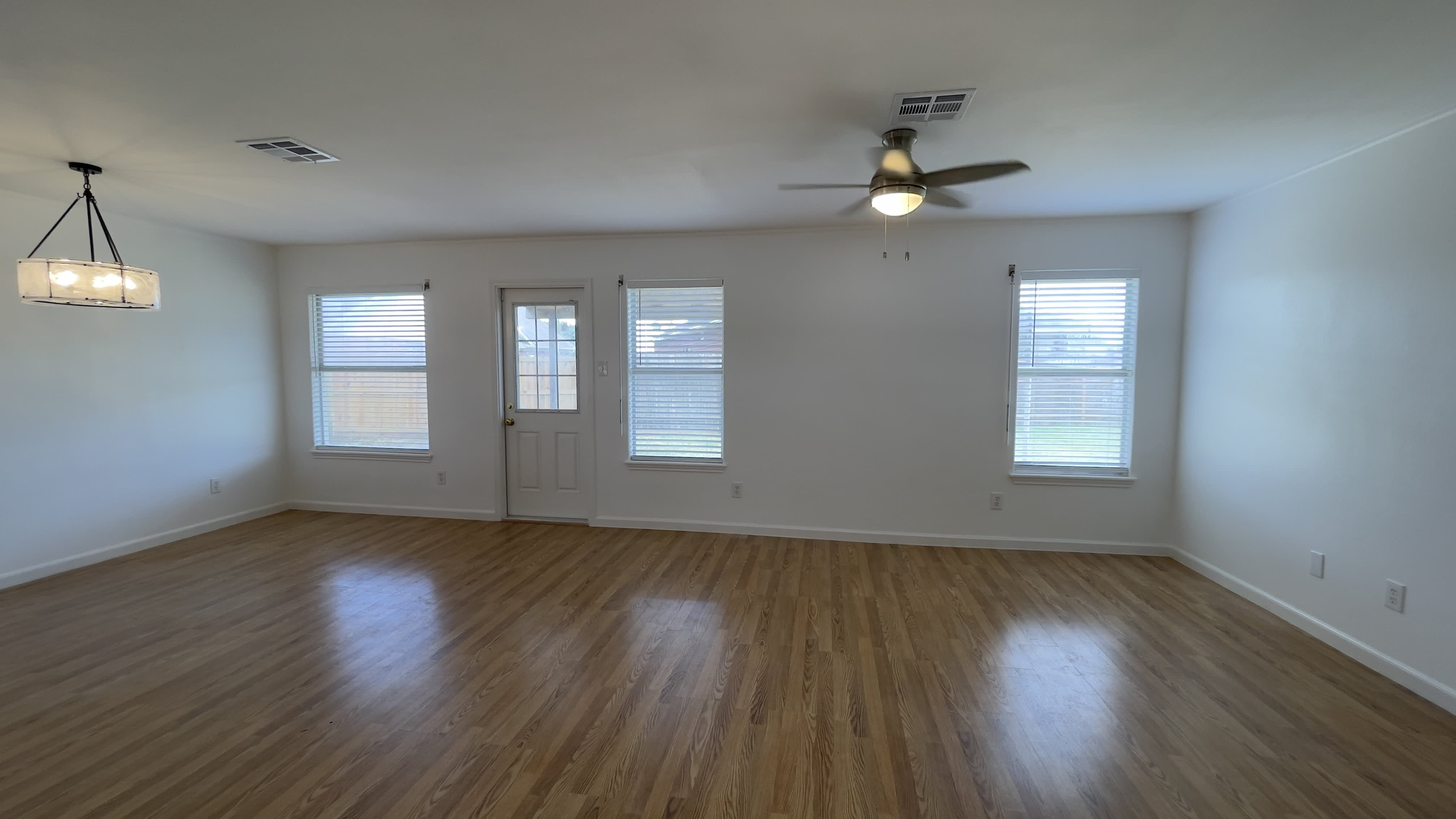 7032 Emelie Circle – photo 3