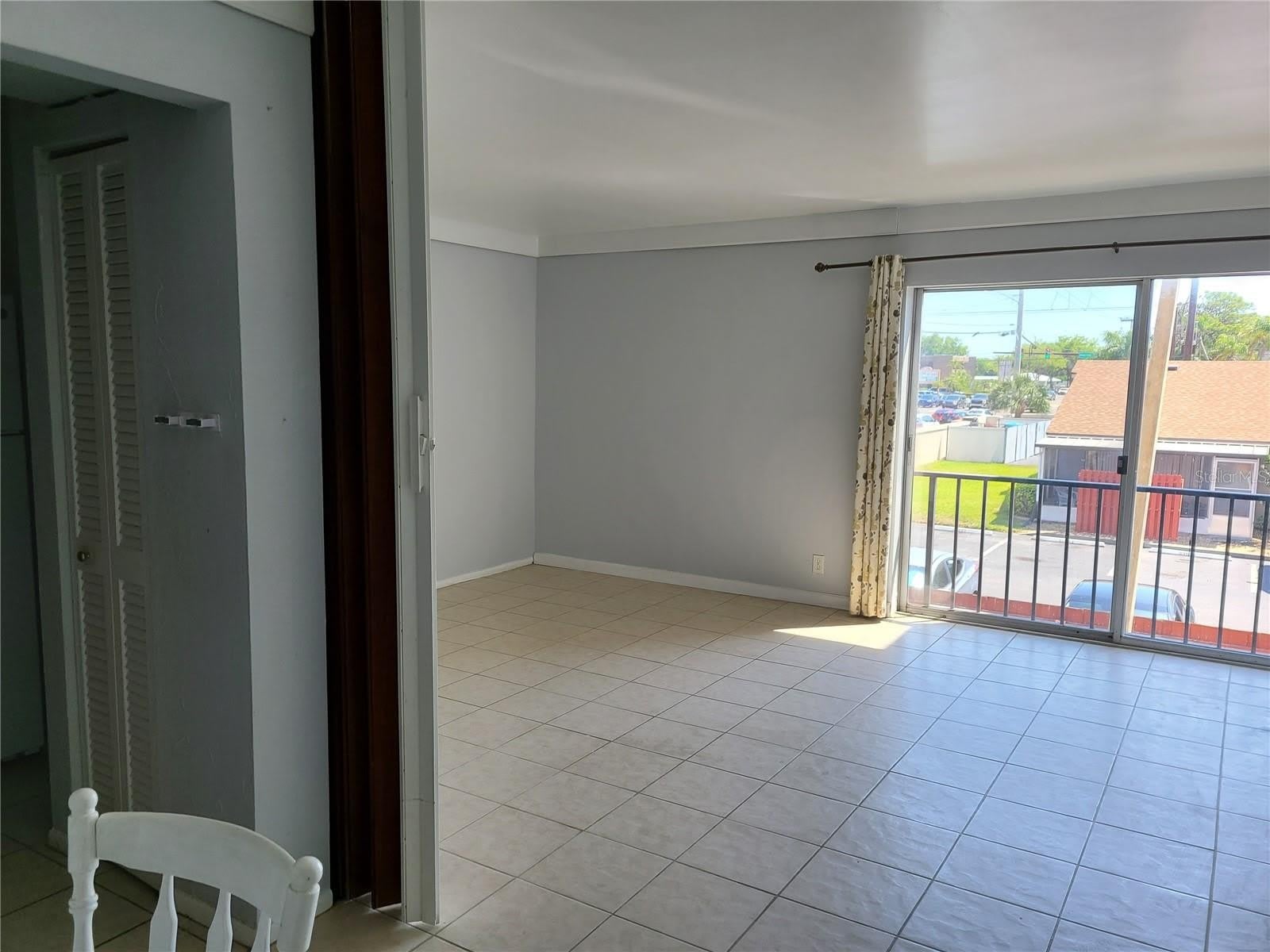 2763 WOODGATE Lane – photo 4