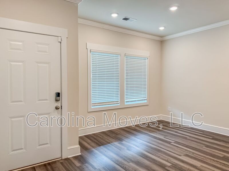 312 Obsidian Ct. – photo 2