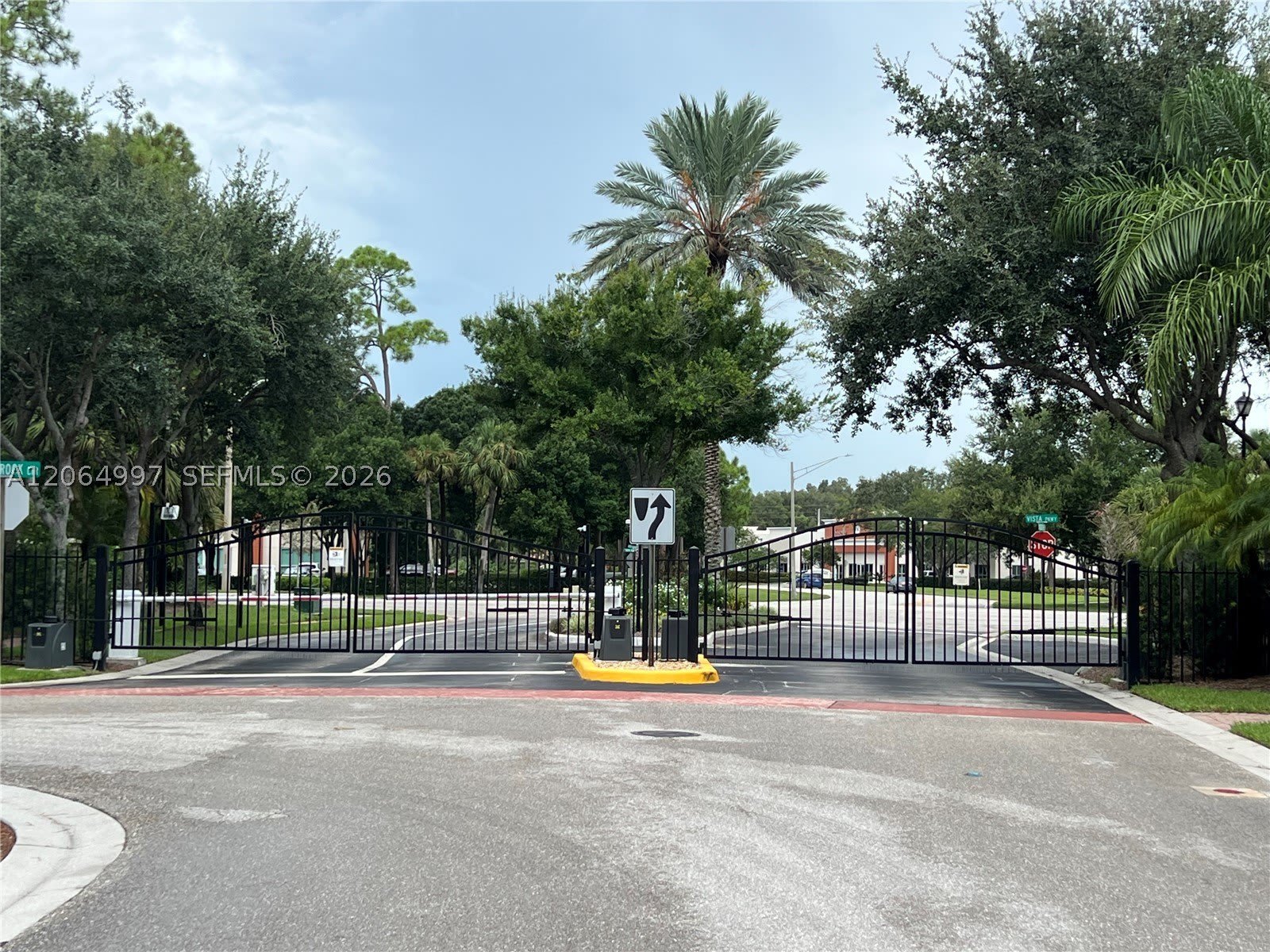 2804 Eagle Rock Cir – photo 2