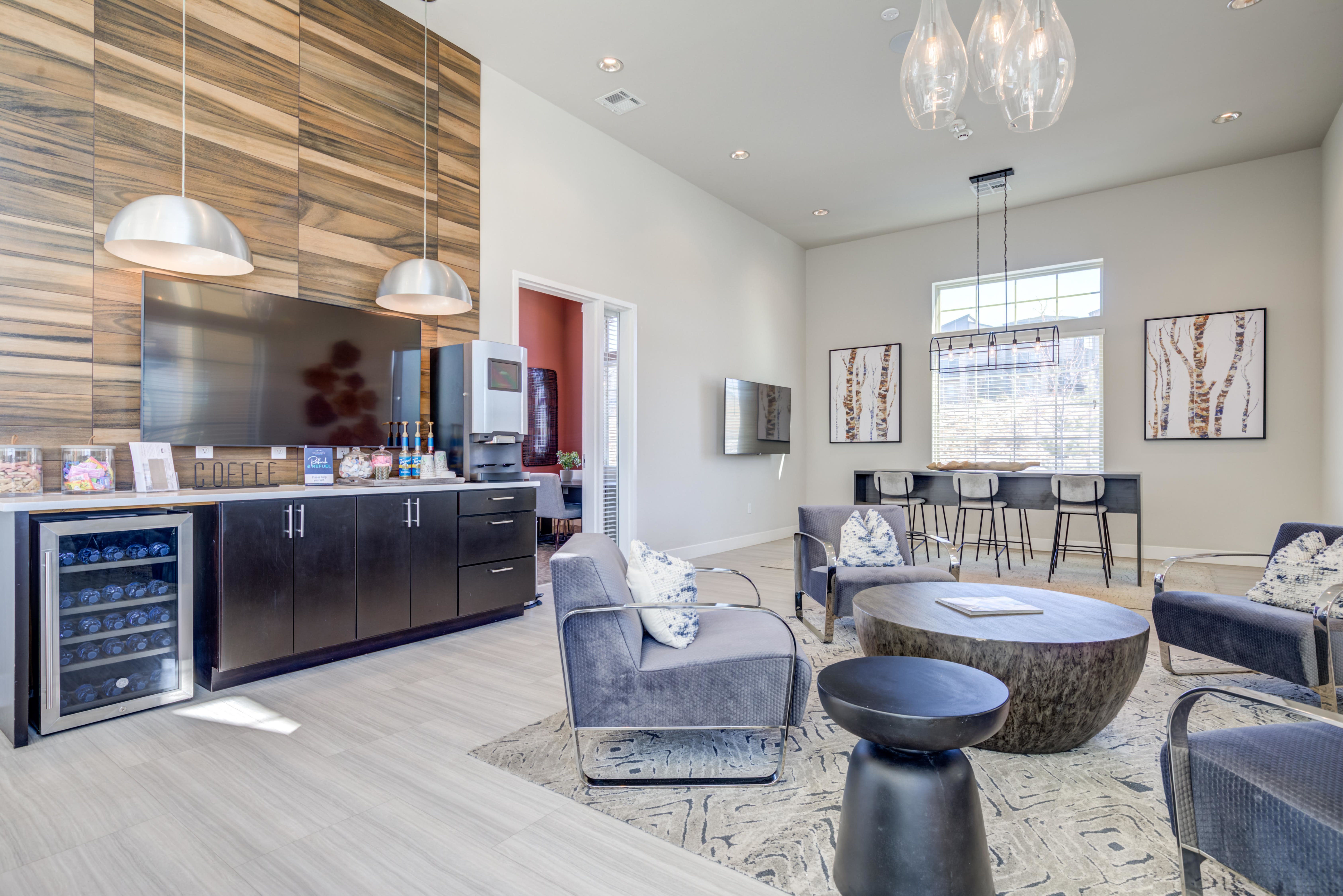 The Towne at Northgate – photo 4
