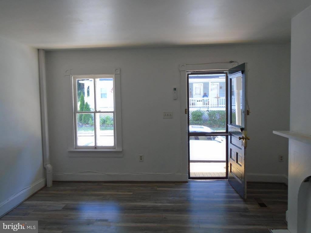 8488 Main Street – photo 4