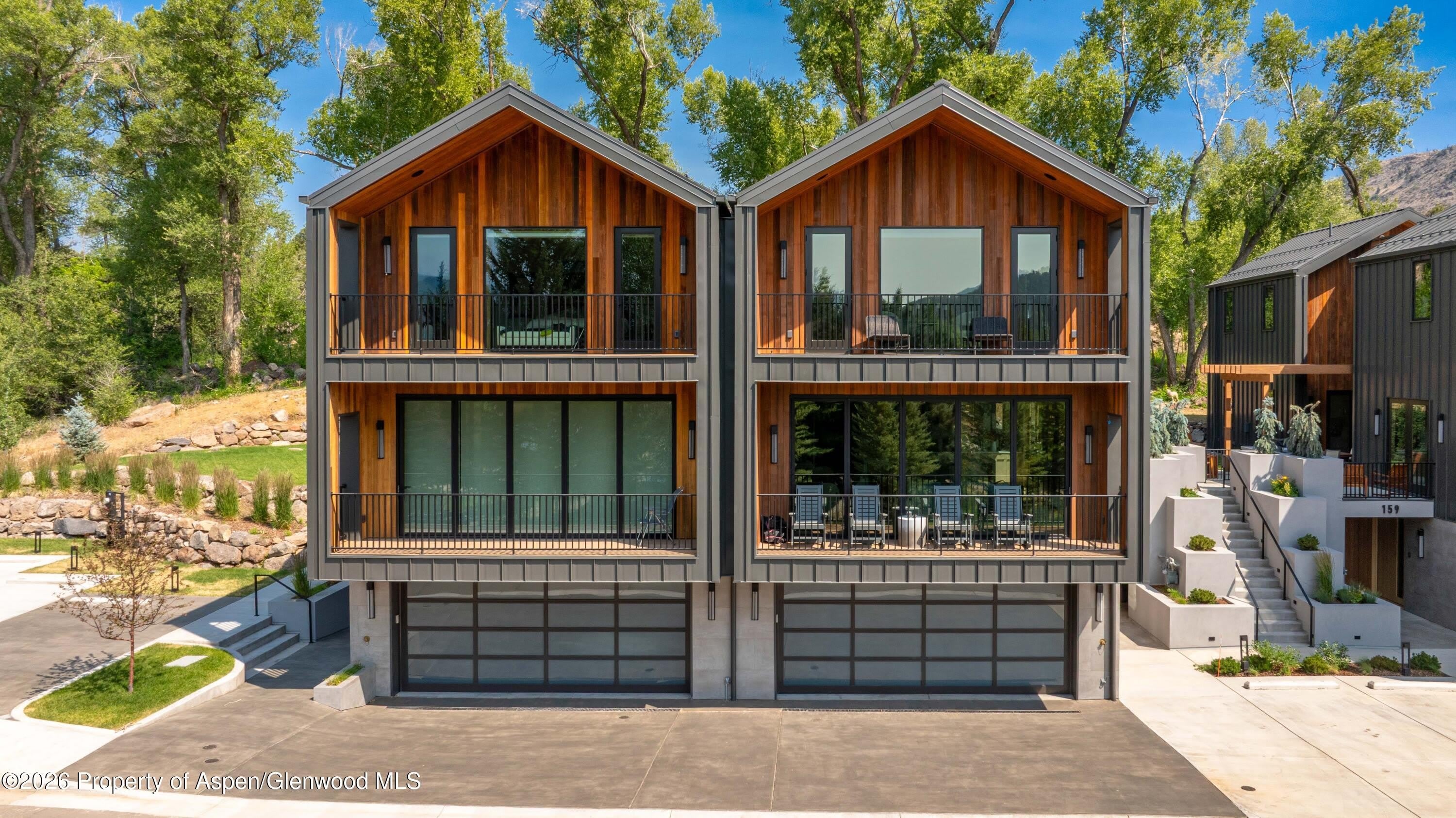 155 Lakeview Drive – photo 2
