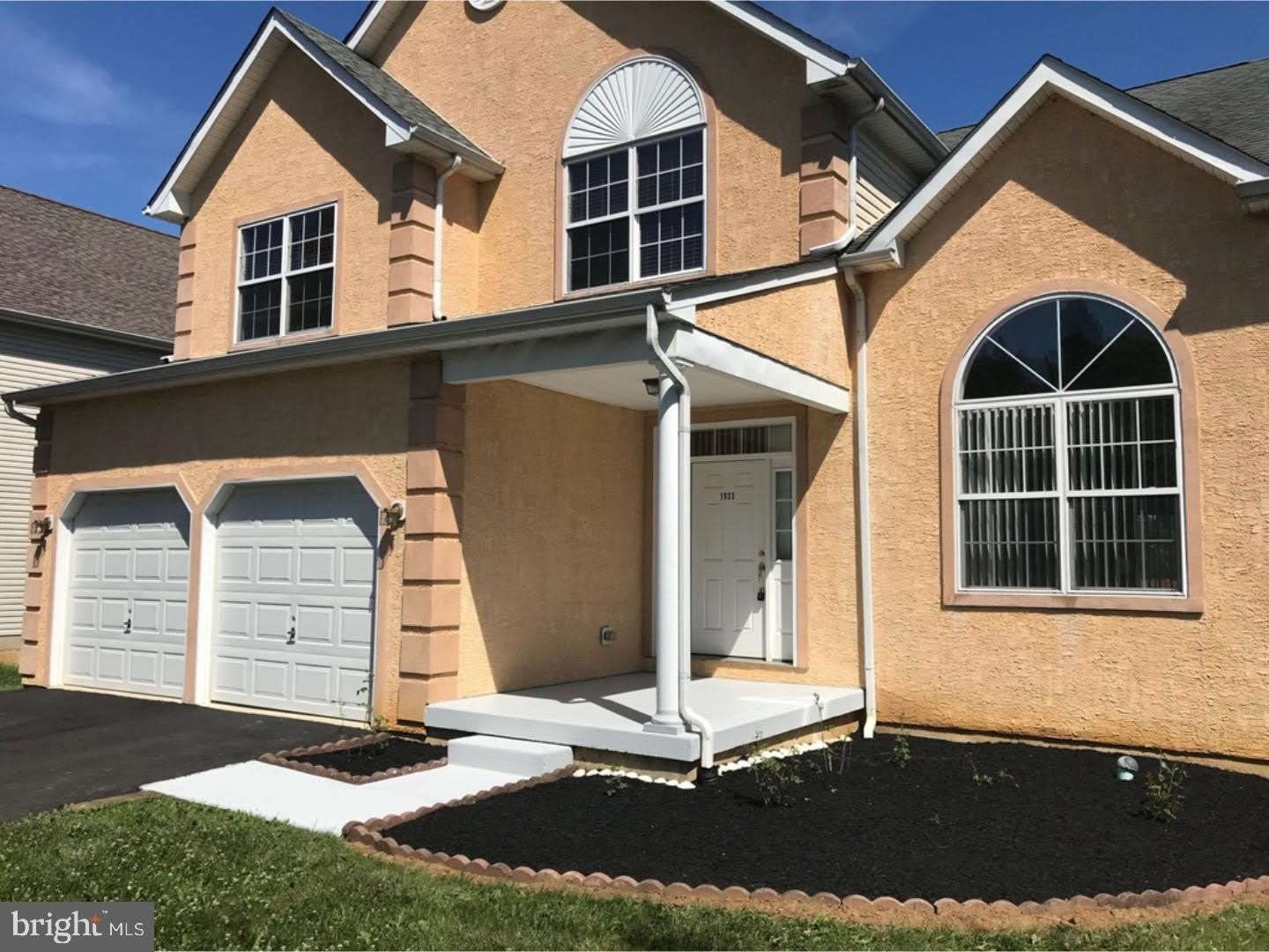 1933 Saxon Drive – photo 4