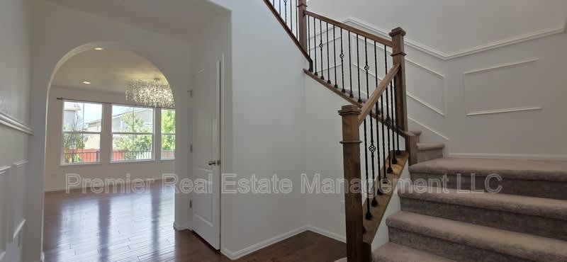 15139 Chicago St – photo 2