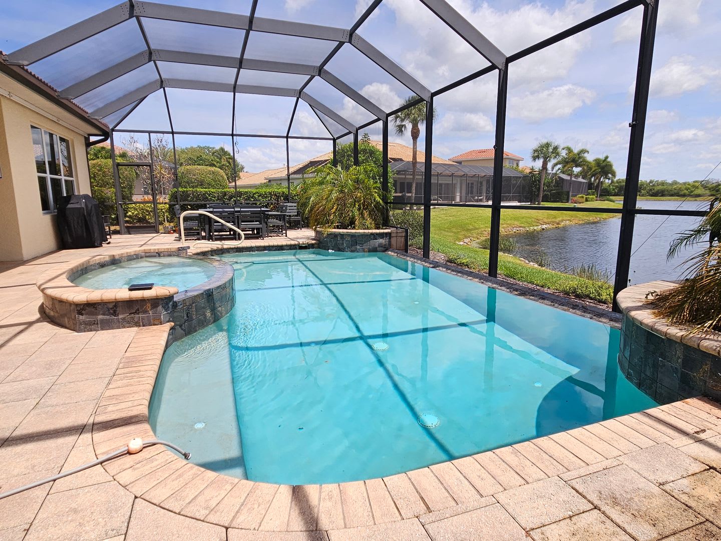 Seasonal Short Term 4 Bedroom 3 Bathroom Heated Pool Home Located In Venetian Golf River Club – photo 3