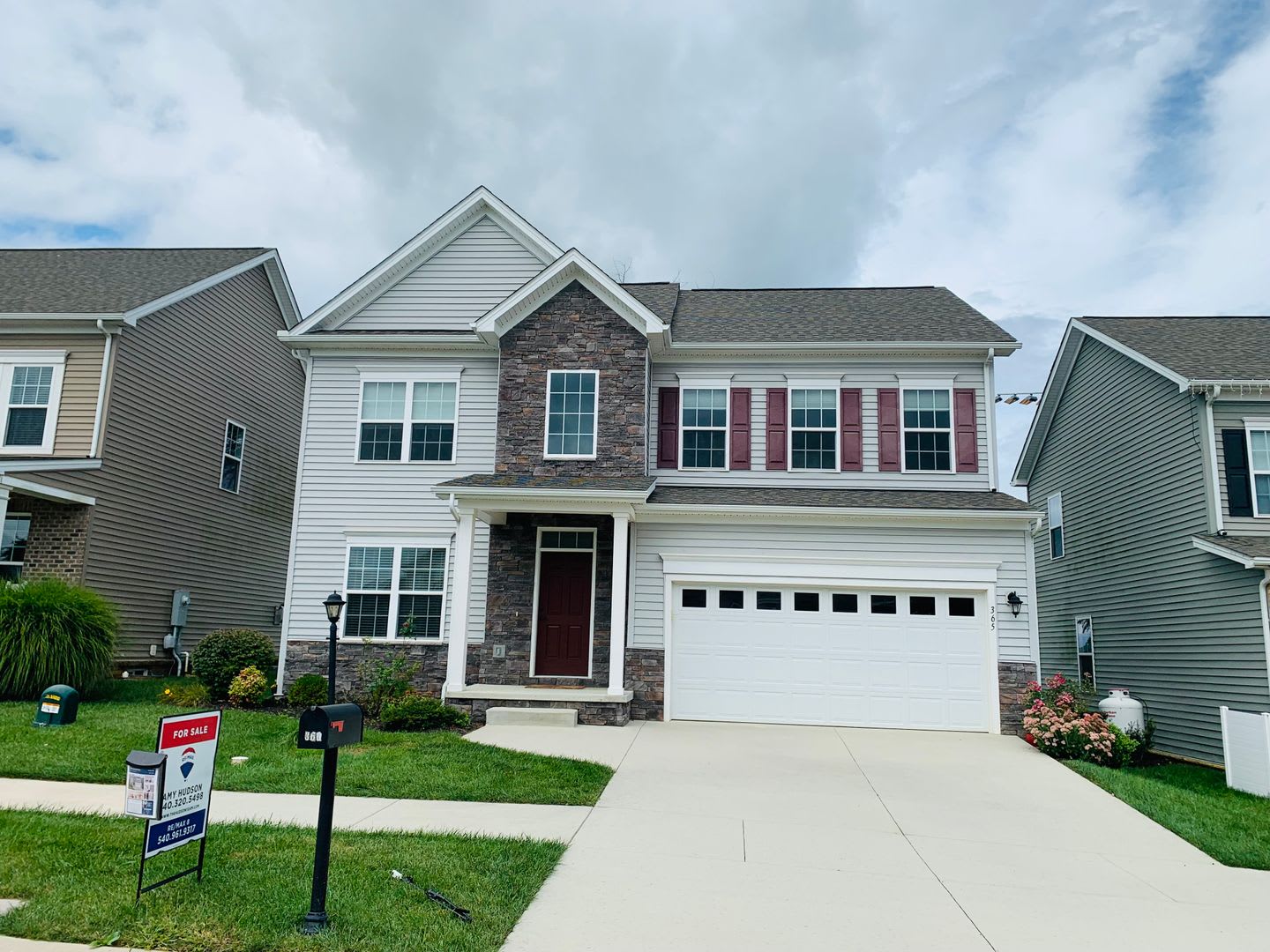 4 Bedroom, 2.5 Bath House – photo 3