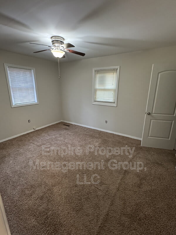 103 Yorkshire Drive – photo 5