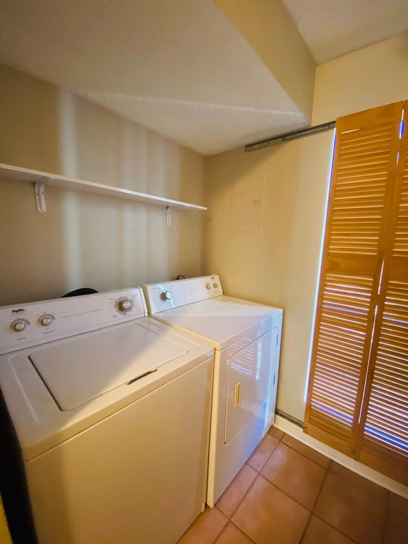 3 bed/1.5 bath townhome right off of I-49 – photo 5