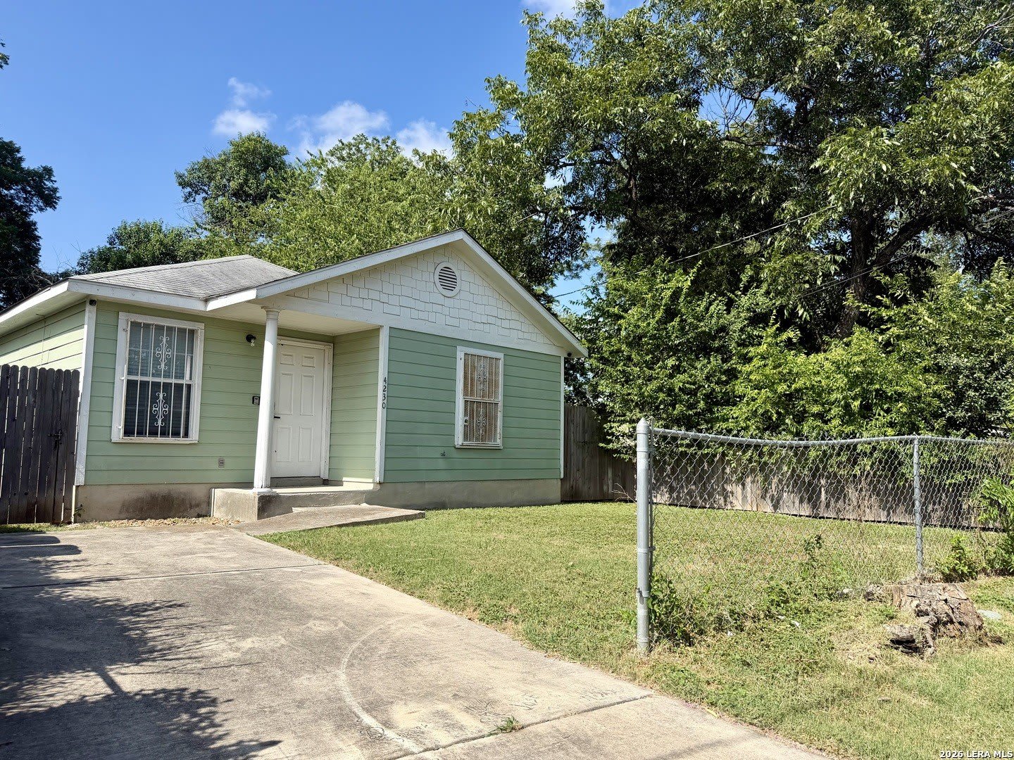 4230 Monterey St – photo 1