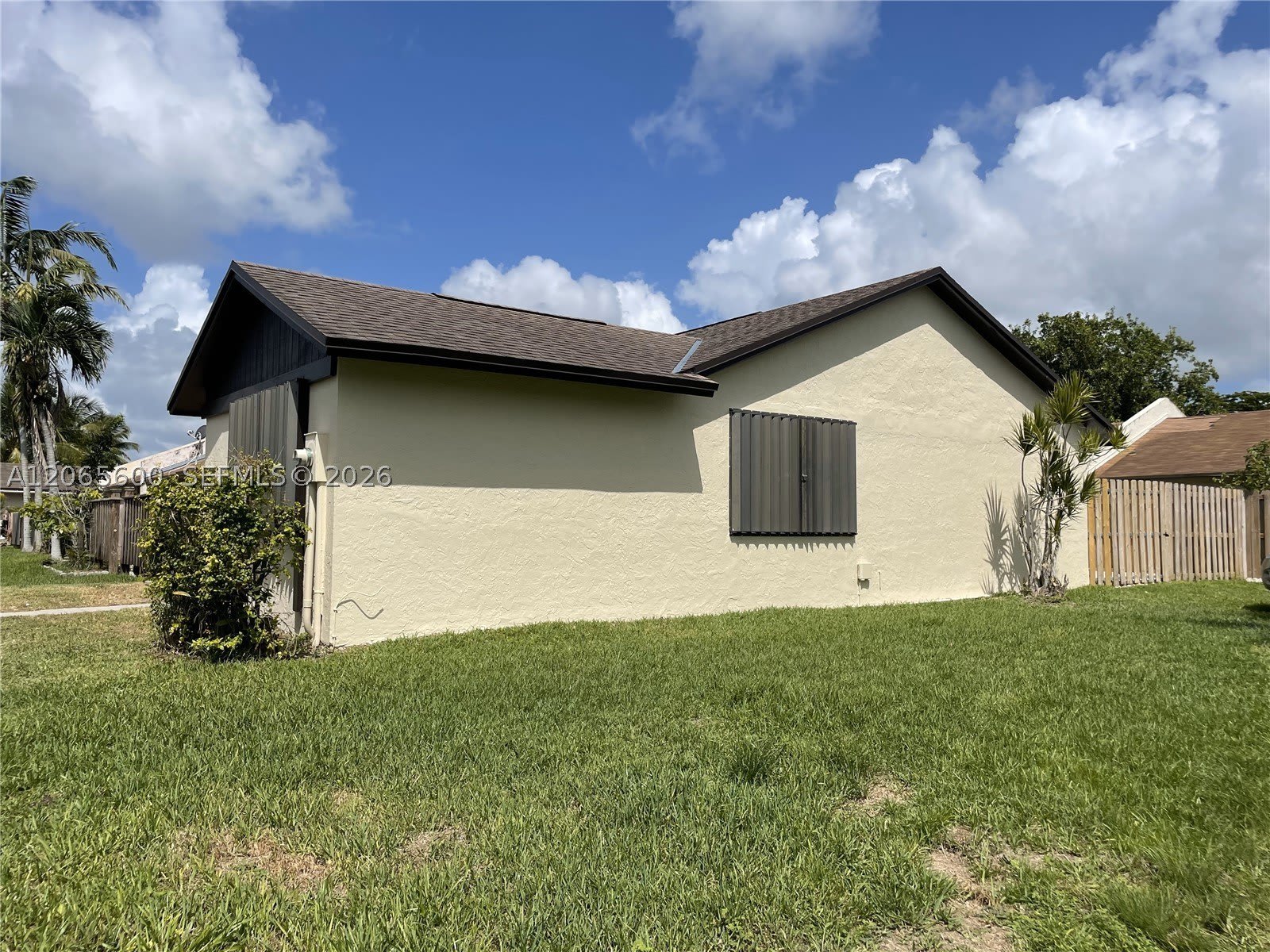 1447 Towhee St – photo 3