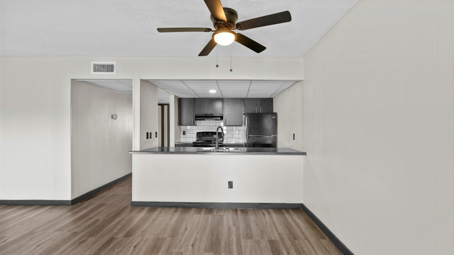 Bay City Flats – photo 1