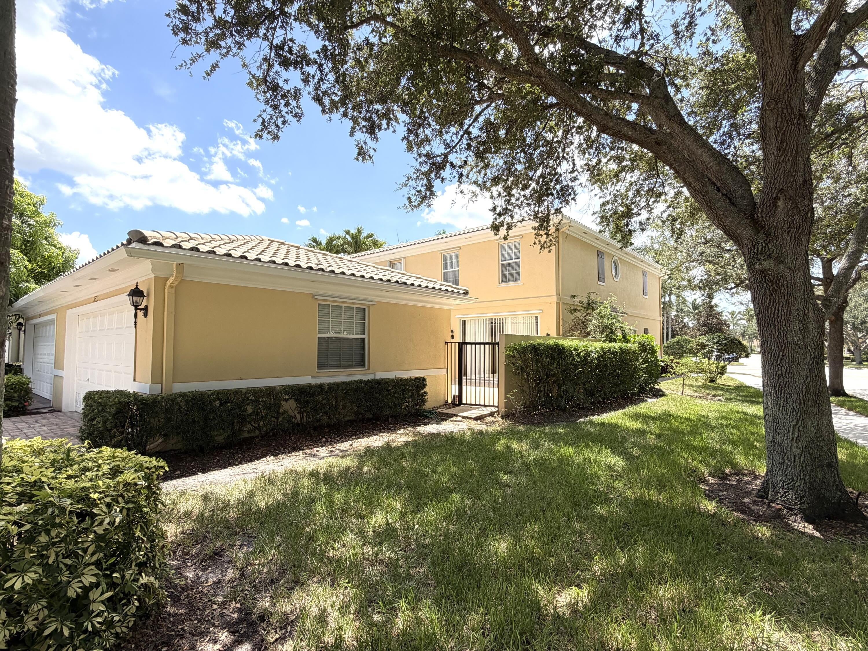 3503 Greenway Drive – photo 2
