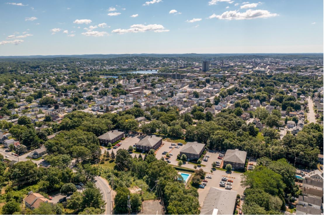 Meadow Lane Apartments – photo 3