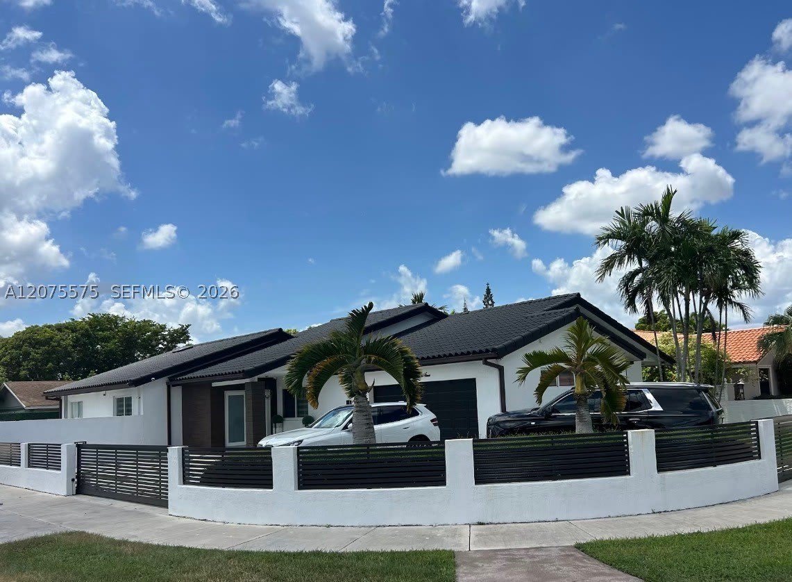 13200 SW 25th St – photo 1