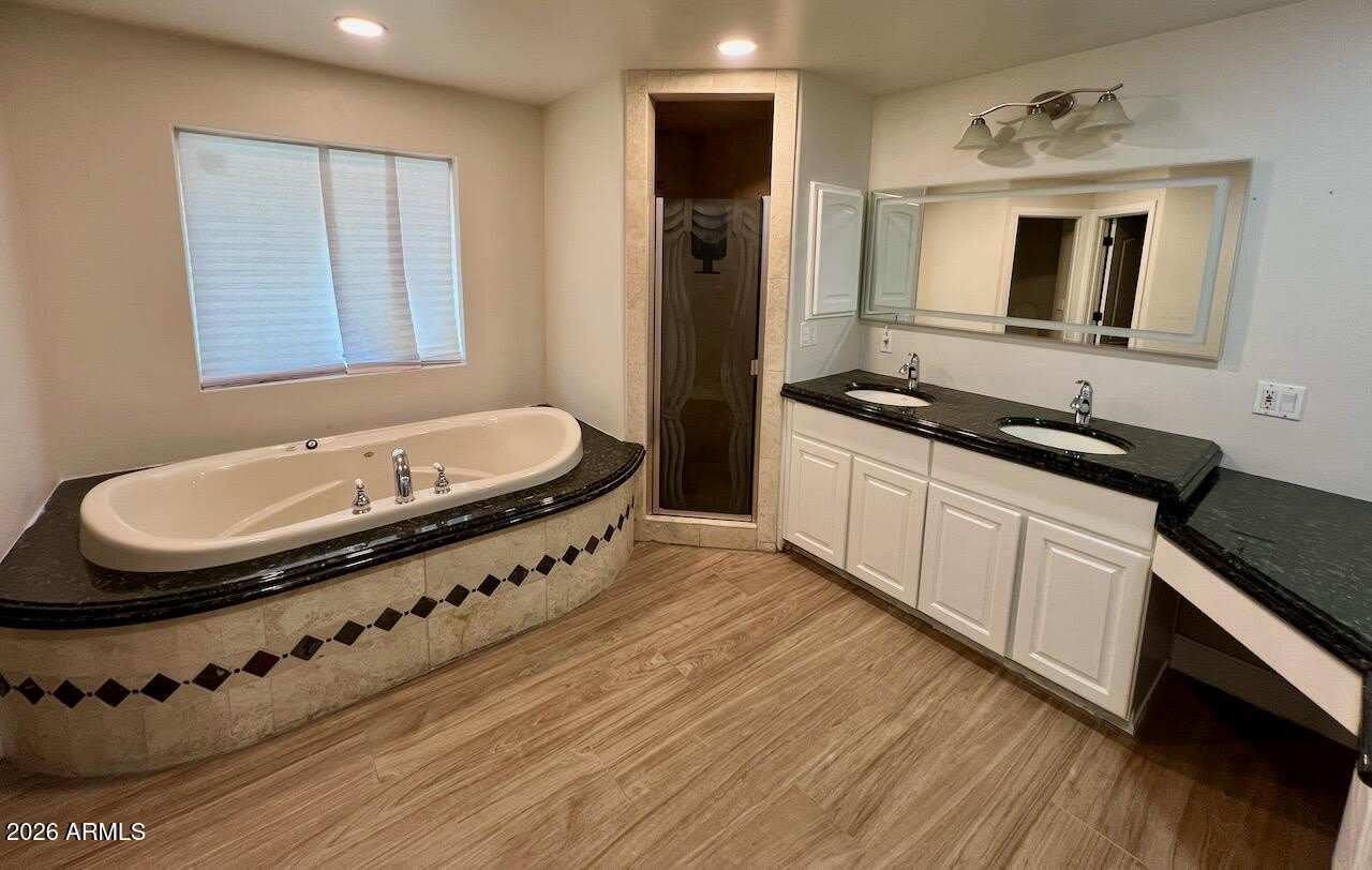 219 W HARMONT Drive – photo 5