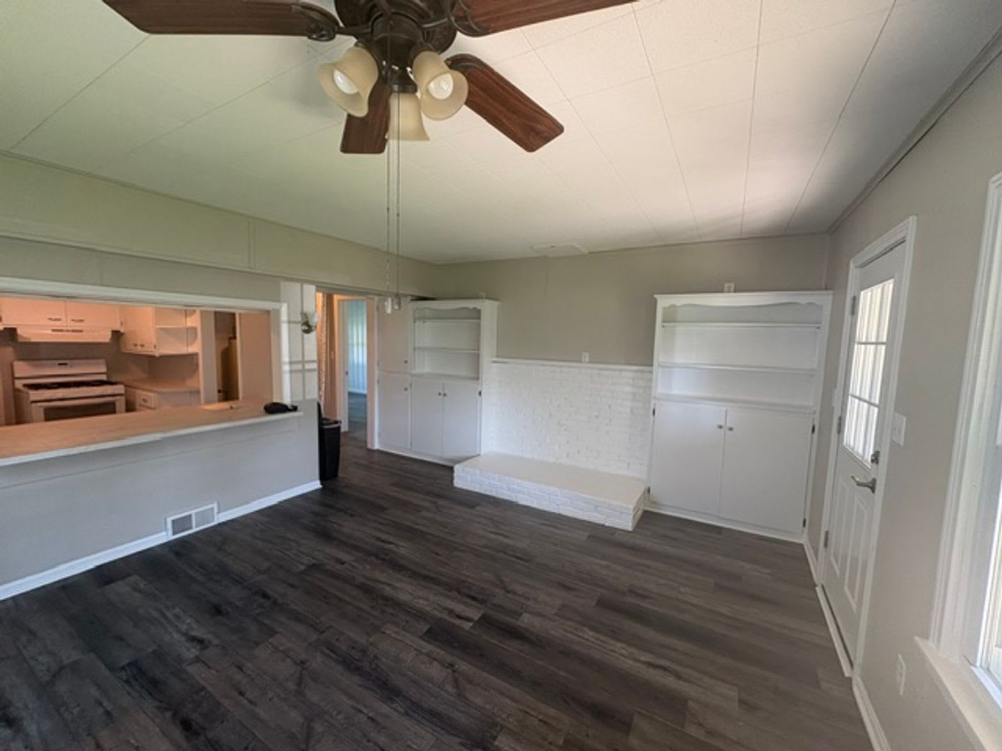 Charming 3 Bedroom And 1 Bath Pleasant Hill Home With Garage Carport Fenced Yard – photo 5