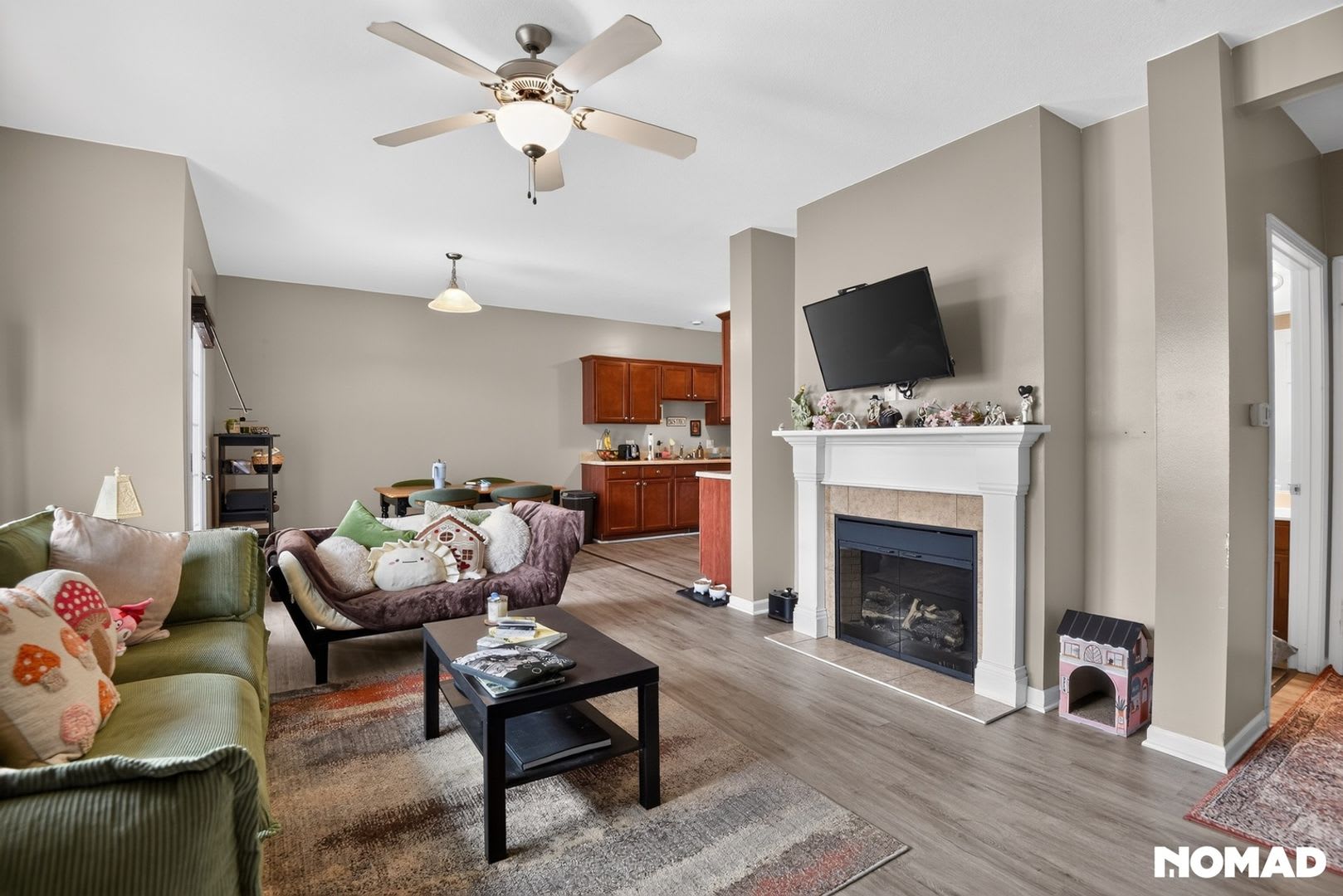 Charming 2Br Condo In Champaign – photo 5