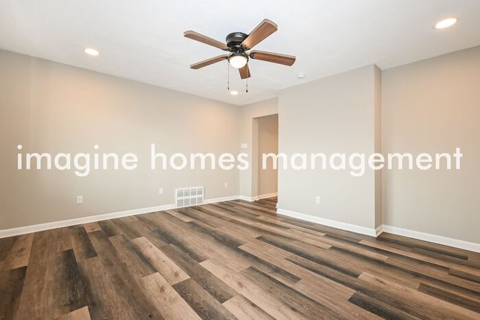 1335 Stowe Avenue – photo 4