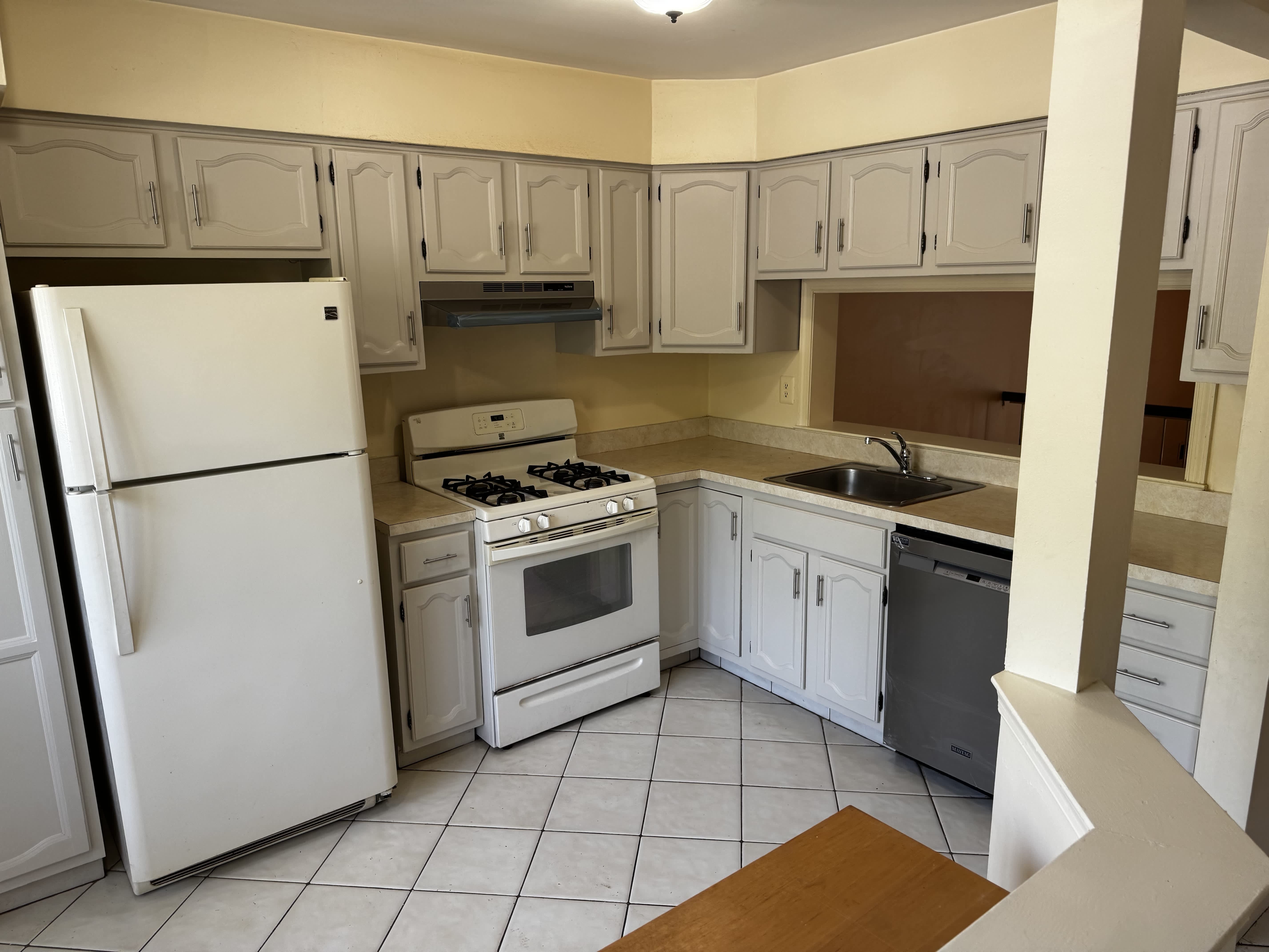 403 Maplecrest Road – photo 3