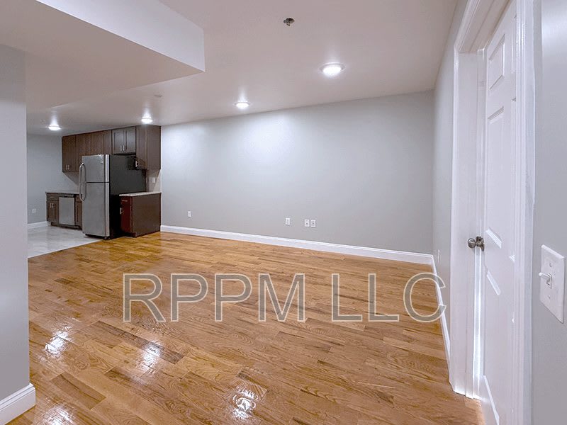 381 Communipaw Ave UNIT 2B – photo 2