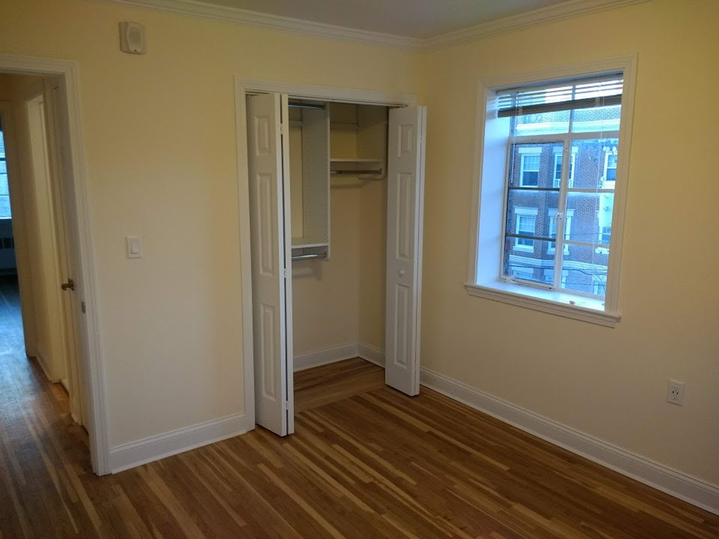 Brookline 2 Bedroom – Heat & Hot Water Included – 755 Sq Ft – photo 3