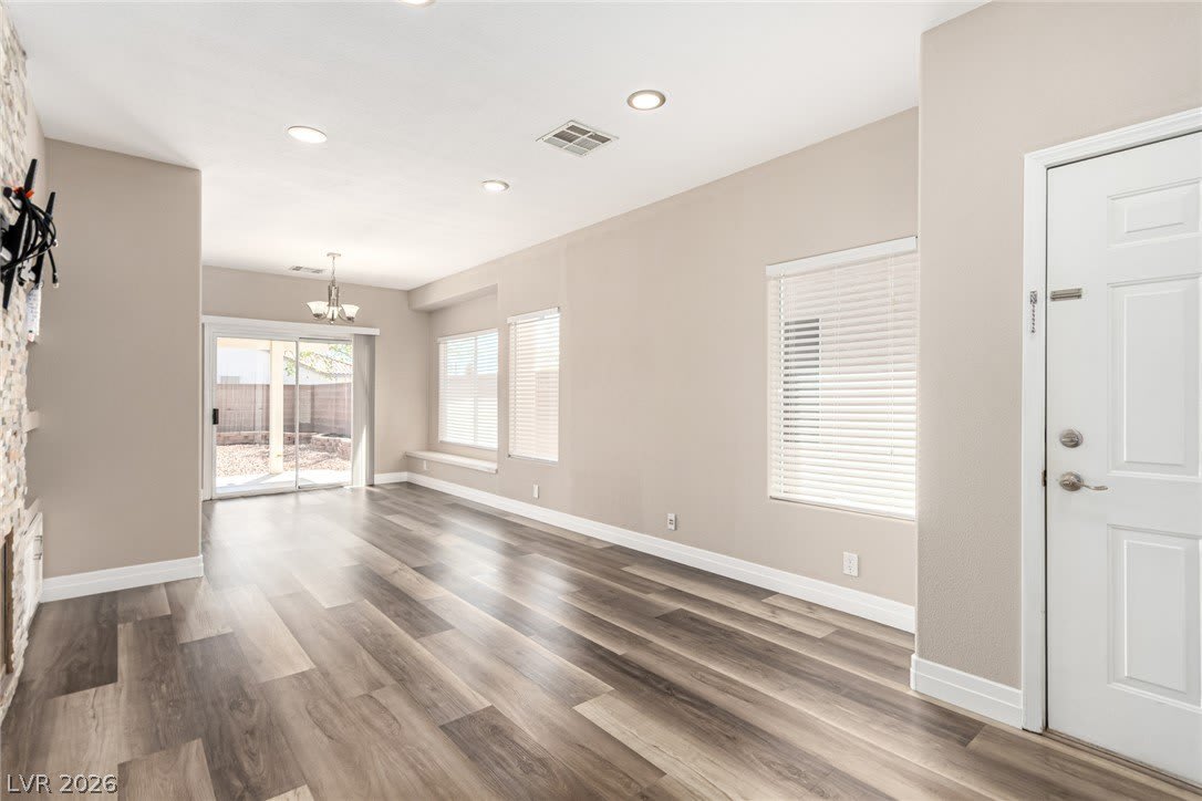 5856 Golden Wing Street – photo 5