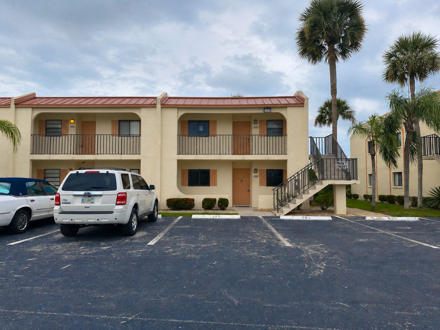 16341 Dublin Cir #105 – photo 2