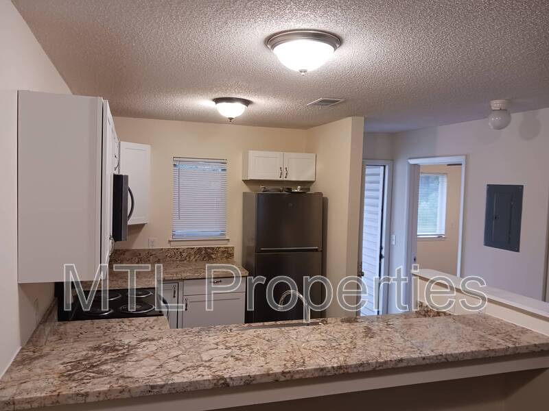 1674 Eagles Place 1 – photo 4