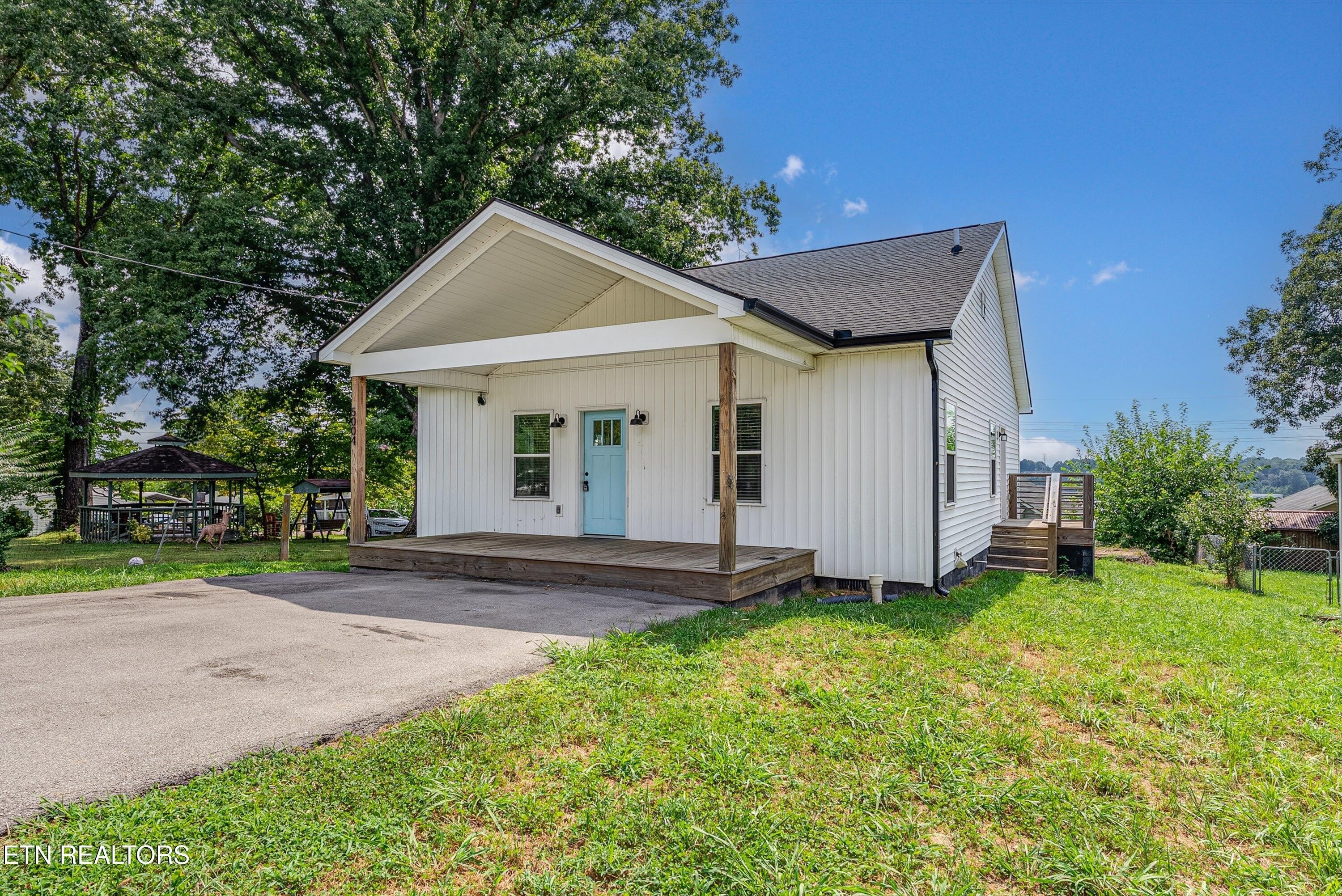 5004 Knoxwood Drive – photo 2