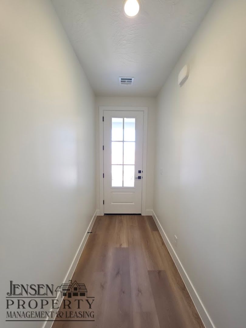 Brand New Town Home – photo 2
