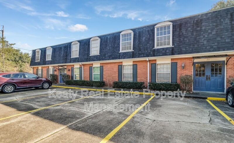 211 Versailles Boulevard – photo 2