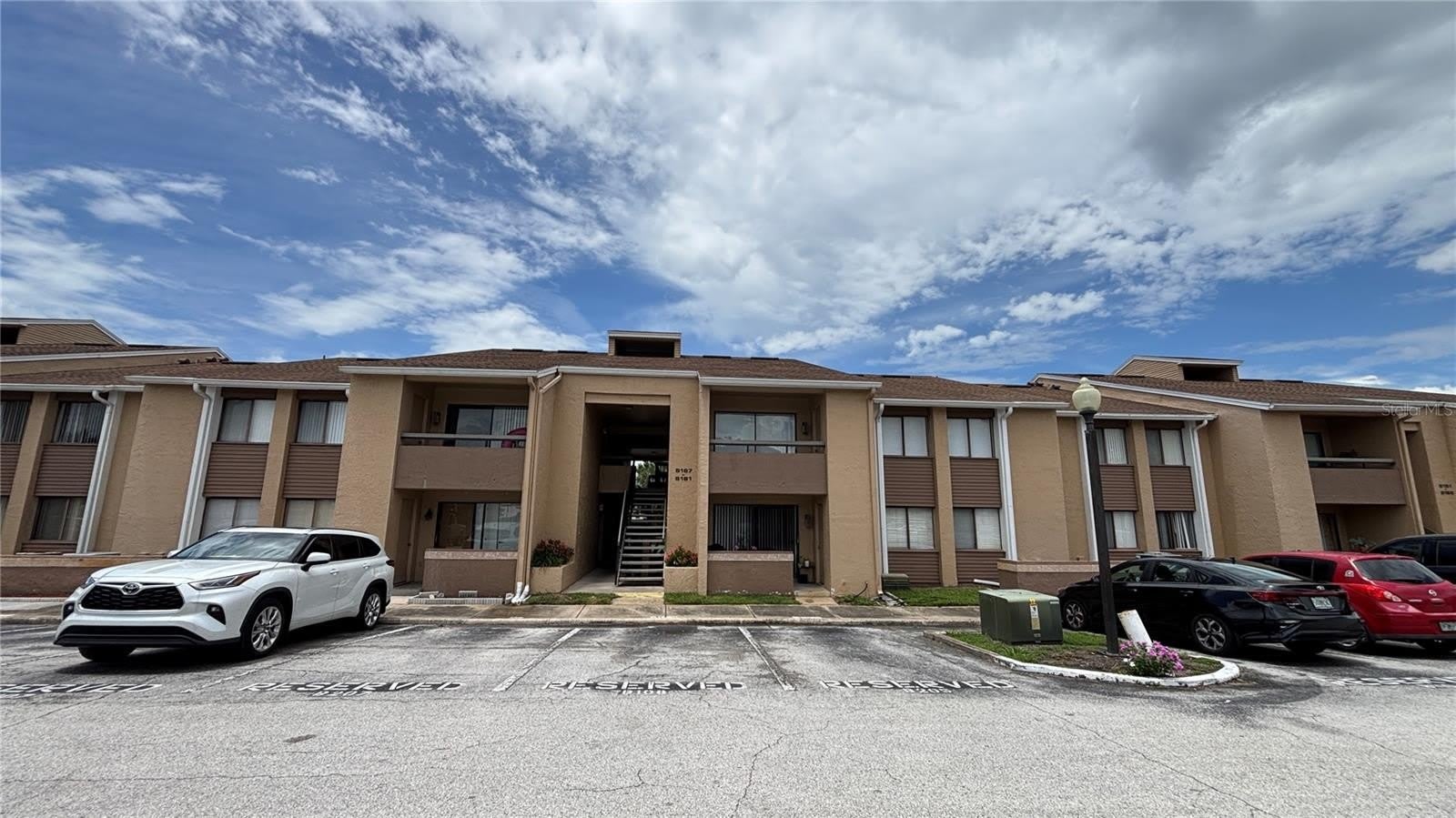 5169 VINELAND Road – photo 3