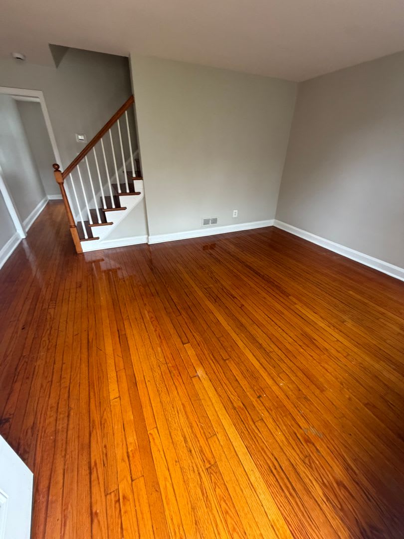 2 Bedroom Townhome in Belair-Edison! – photo 1