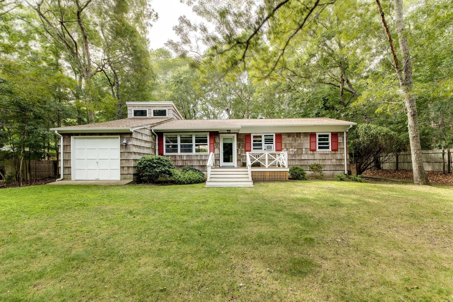38 Woodbine Drive – photo 1