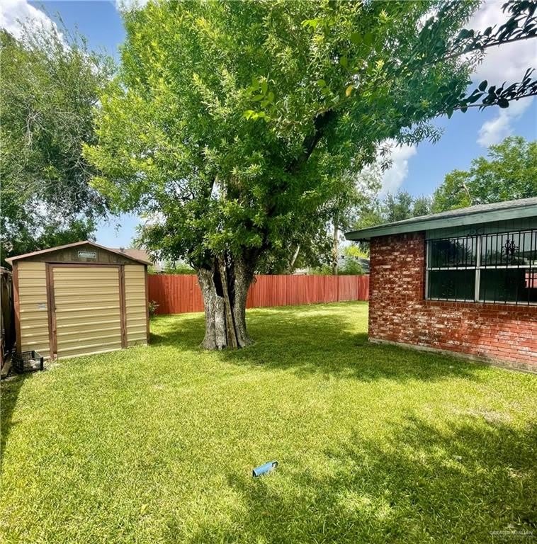 2520 Goldcrest Avenue – photo 4