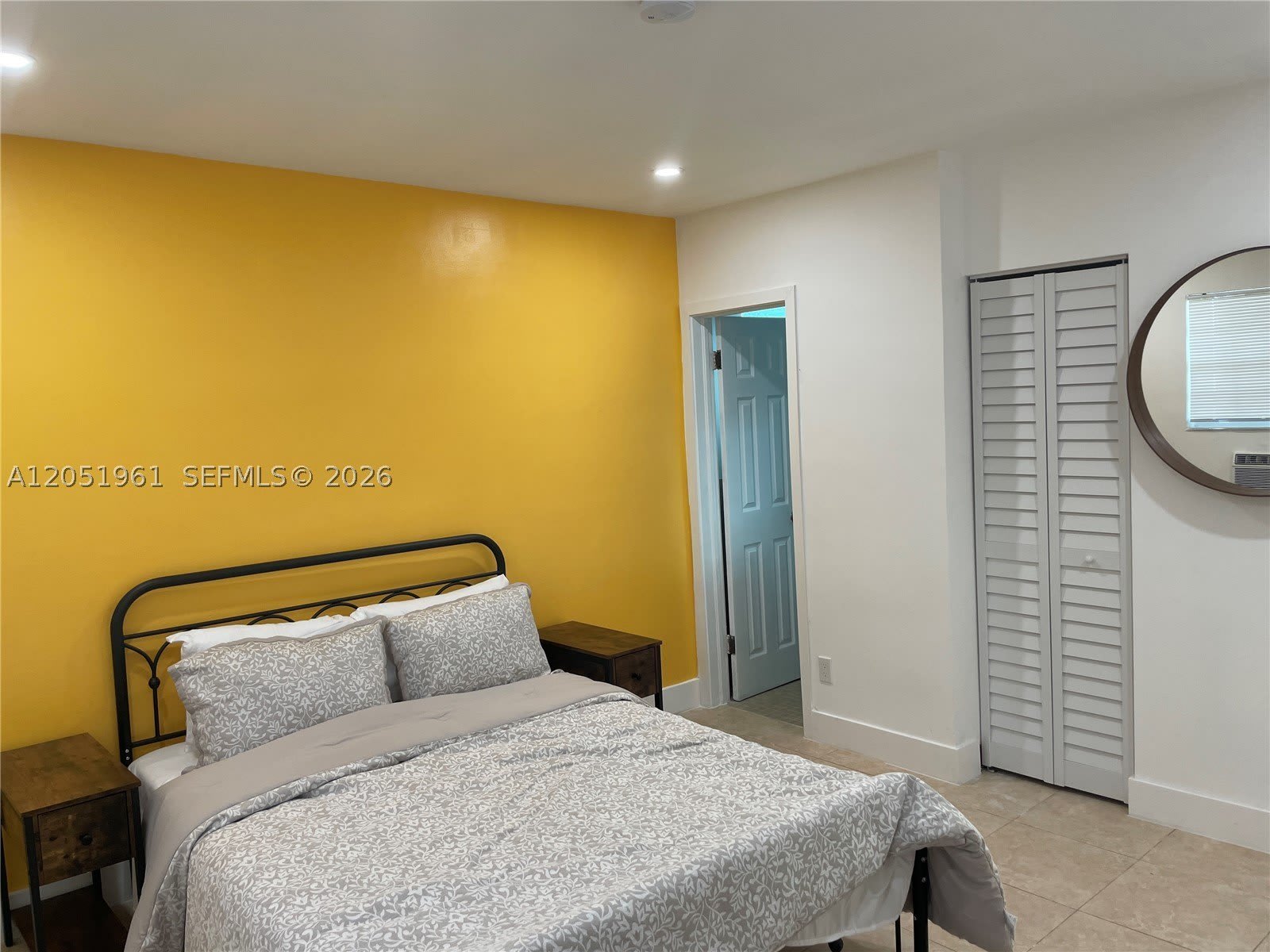 320 NE 160th St – photo 3