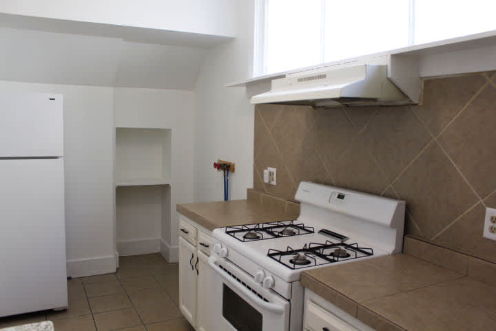344 E 13Th St – photo 4