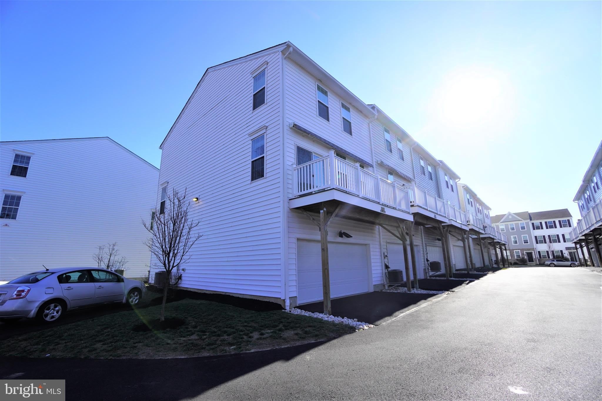 13 JESSOP Lane – photo 2