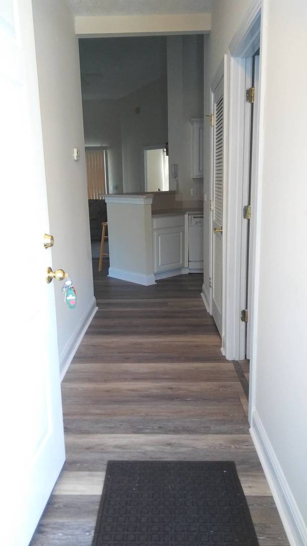 3 Bedroom furnished Condo in Arrowhead – photo 2