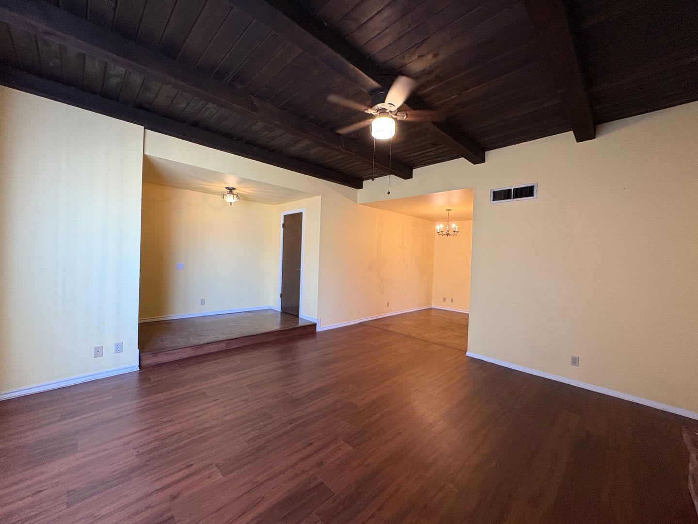 Mesa 2 Bedroom 1 Bath in Triplex Building – photo 3