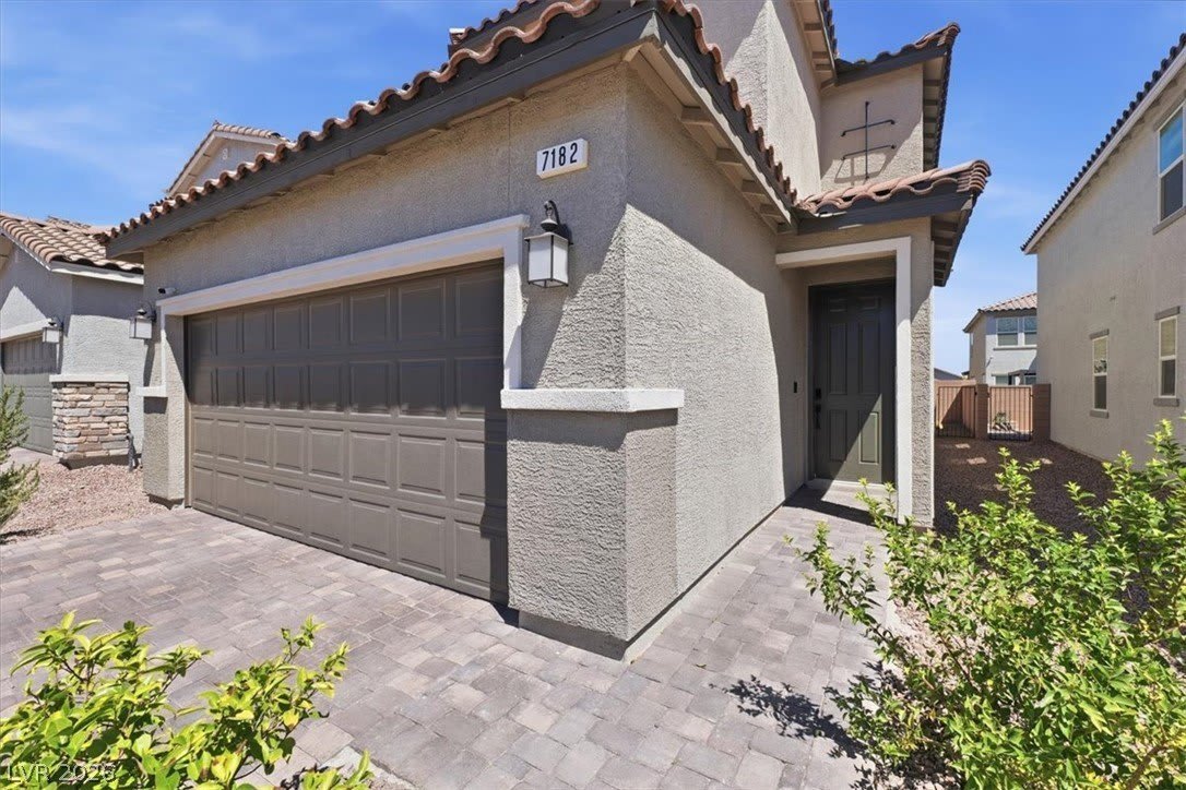 7182 Copper Grove Avenue – photo 2