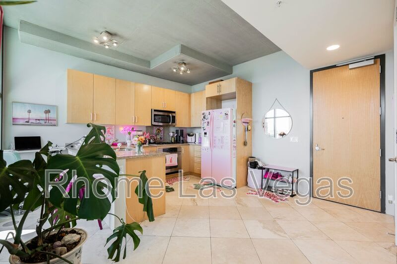 353 E Bonneville Ave – photo 5