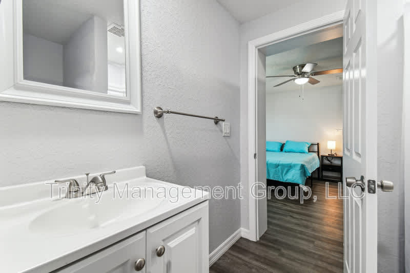 10033 Brunswick Lane – photo 5
