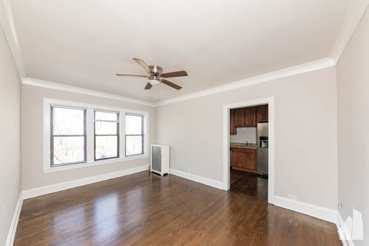5075 North Wolcott Avenue – photo 4